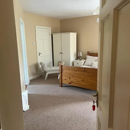Heeneys Lodge B&B-2